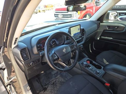 Used 2023 Ford Bronco Sport Badlands image 9