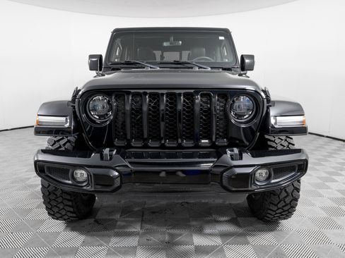Used 2023 Jeep Gladiator Overland image 2