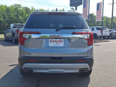 Used 2023 GMC Acadia SLE w/ Driver Convenience Package FWD image 5