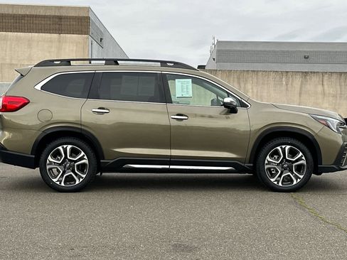 Used 2023 Subaru Ascent Touring image 6