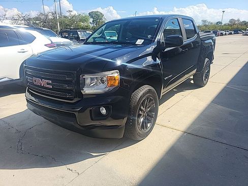 Used 2018 GMC Canyon SLE w/ Nightfall Edition image 5