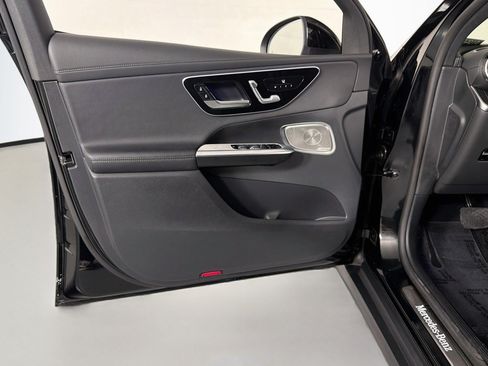 Used 2023 Mercedes-Benz GLC 300 image 21