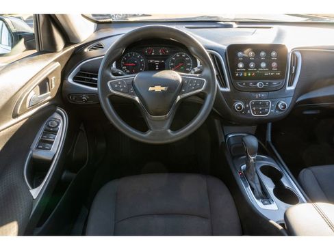 Used 2023 Chevrolet Malibu LT image 19