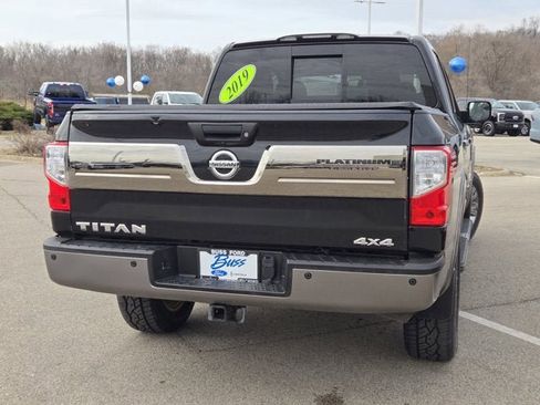 Used 2019 Nissan Titan Platinum Reserve AWD/4WD image 12