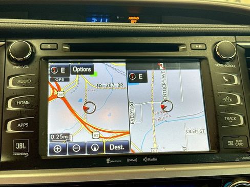 Used 2018 Toyota Highlander Limited FWD image 12
