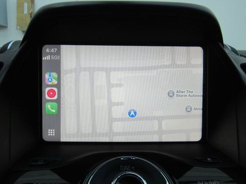 Used 2017 Ford C-MAX Titanium w/ Equipment Group 301A image 10