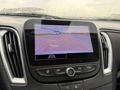 Used 2024 Chevrolet Malibu LT FWD image 19
