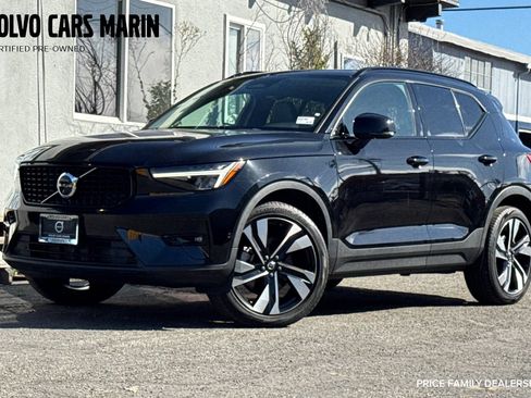 Used 2023 Volvo XC40 B5 Plus w/ Protection Package Premier AWD/4WD image 1