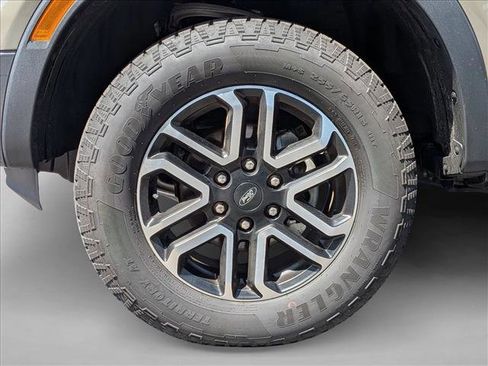 Certified 2025 Ford Ranger Lariat RWD image 18