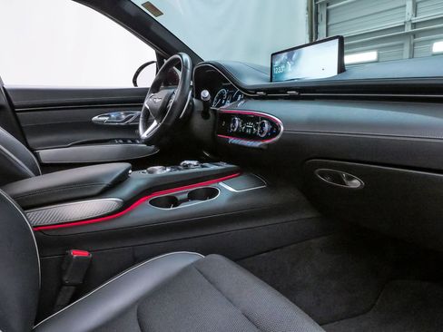 Certified 2024 Genesis GV70 2.5T w/ Sport Prestige Package AWD/4WD image 13