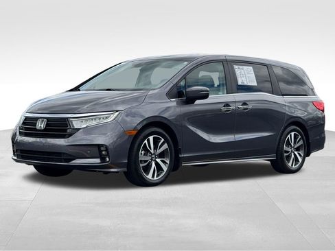 Used 2024 Honda Odyssey Touring image 3