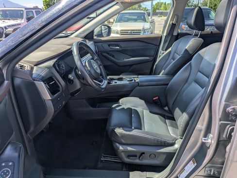 Used 2023 Nissan Rogue SL w/ SL Premium Package AWD/4WD image 17