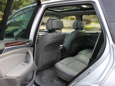 Used 2009 BMW X5 xDrive30i image 15