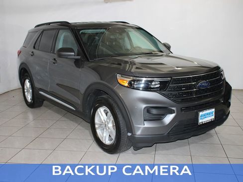 Used 2023 Ford Explorer XLT image 10