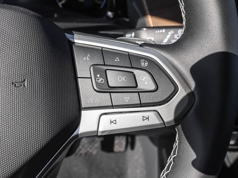 New 2026 Volkswagen Atlas SE image 27