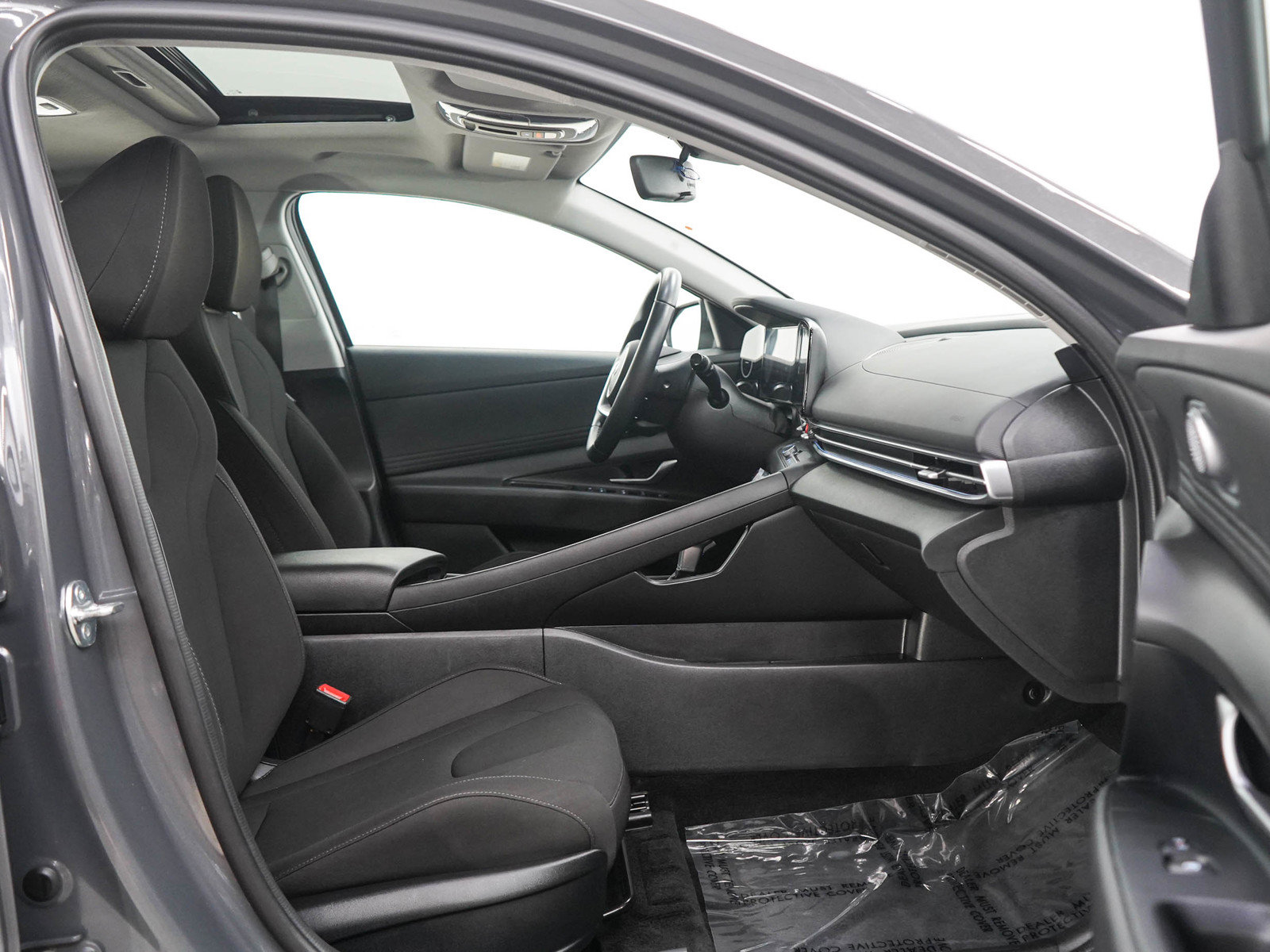Used 2025 Hyundai Elantra SEL FWD image 11