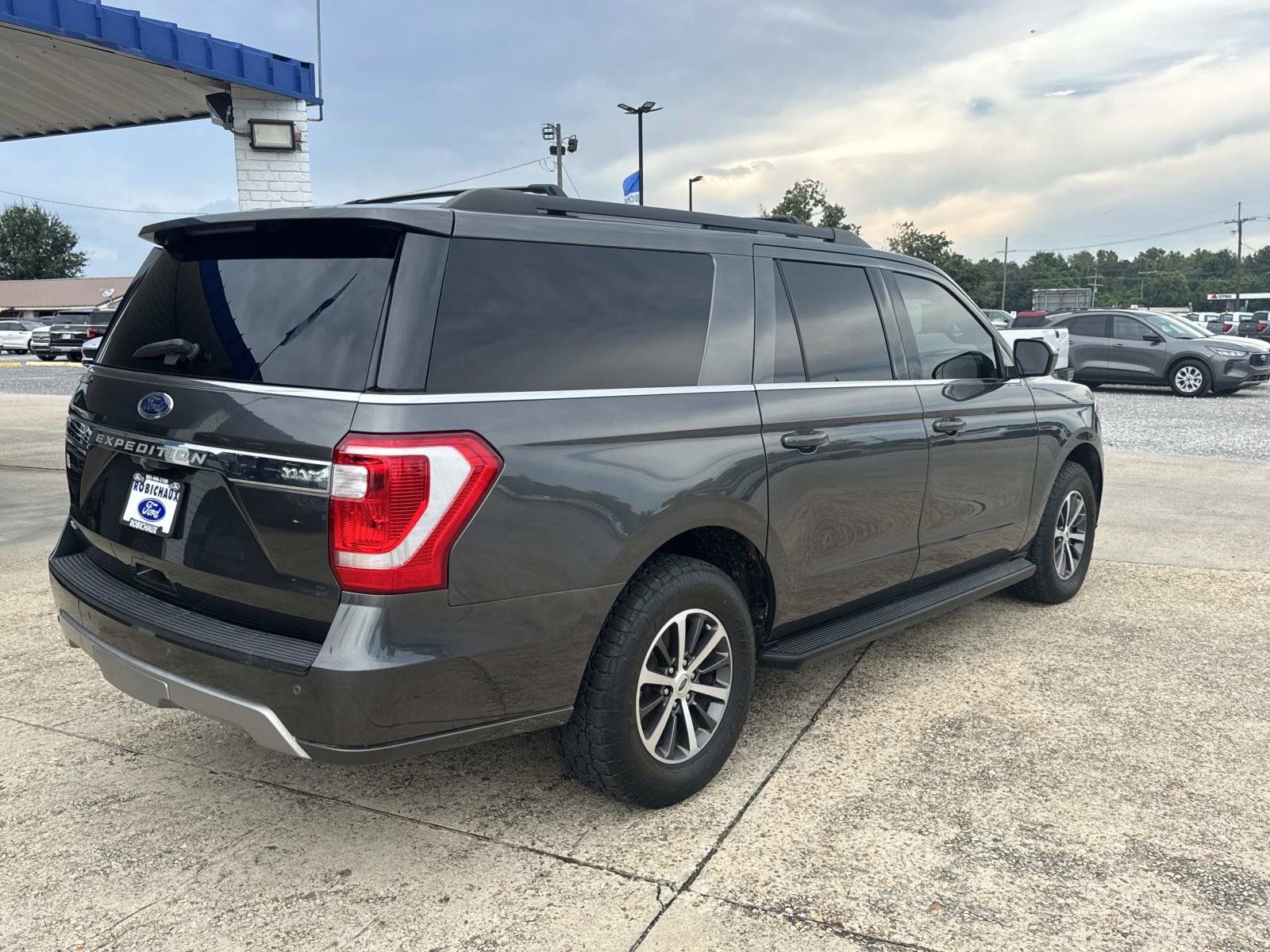 Used 2021 Ford Expedition Max XLT w/ Cargo Package RWD image 7