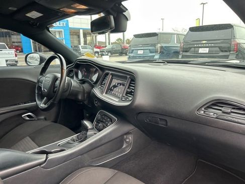 Used 2022 Dodge Challenger GT w/ Driver Convenience Group image 32