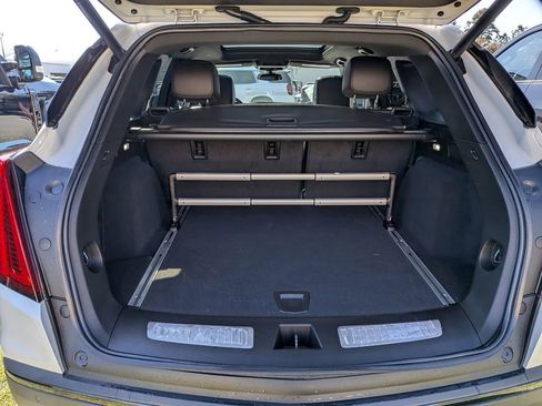 Used 2022 Cadillac XT5 Premium Luxury w/ LPO, ONYX Package image 24