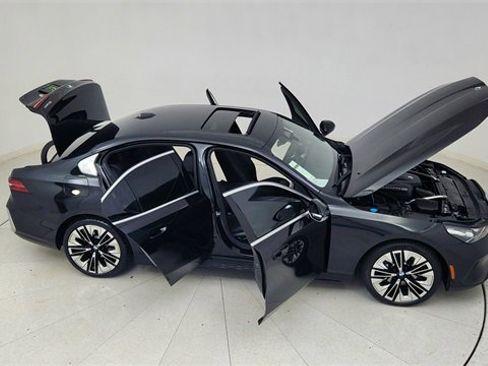 Used 2026 BMW 530i image 86