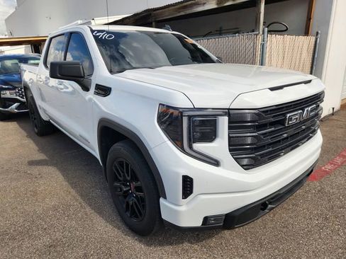 Used 2023 GMC Sierra 1500 Elevation RWD image 1