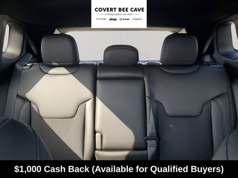 New 2026 Jeep Compass Latitude image 44