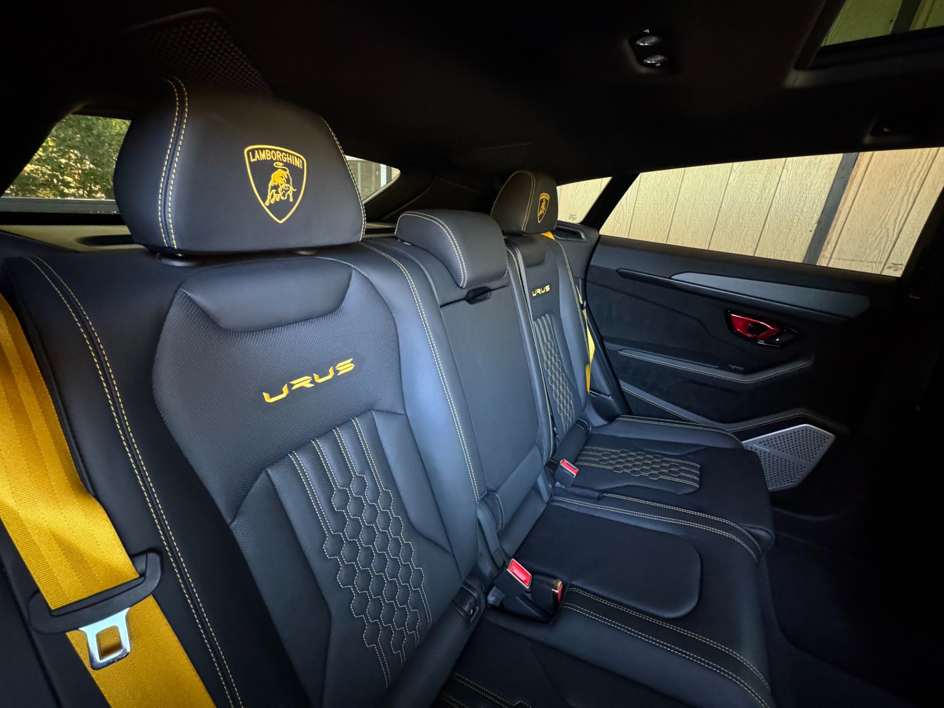 Used 2024 Lamborghini Urus Performante AWD/4WD image 41