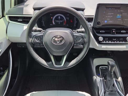 Used 2025 Toyota Corolla XSE FWD image 13