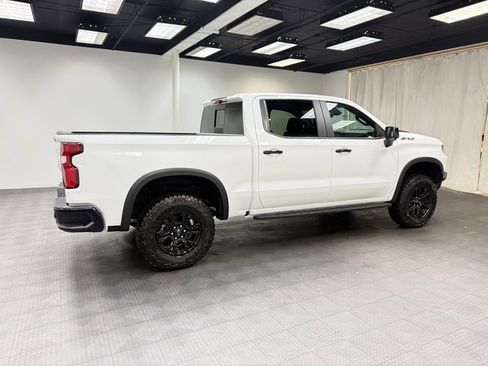 New 2026 Chevrolet Silverado 1500 ZR2 image 7