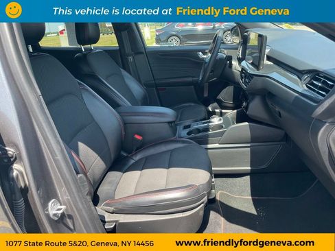 Used 2023 Ford Escape ST-Line w/ Tech Pack #1 AWD/4WD image 15