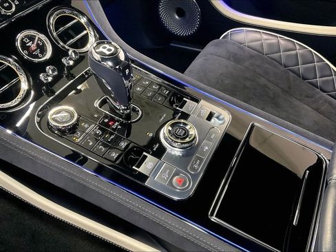 Used 2022 Bentley Continental GT Speed image 12
