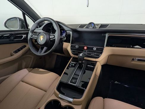 New 2026 Porsche Macan AWD/4WD image 22