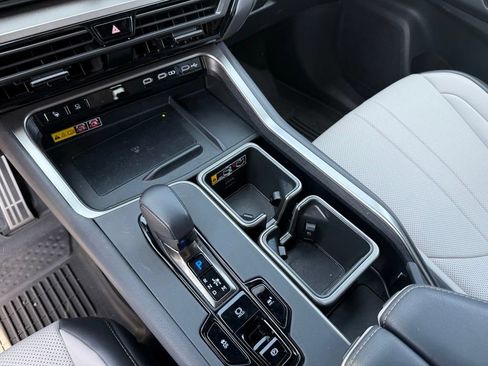Used 2026 Lexus TX 500h AWD w/ Technology Package image 15