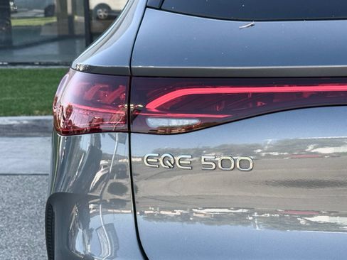 Used 2023 Mercedes-Benz EQE 500 4MATIC SUV image 11