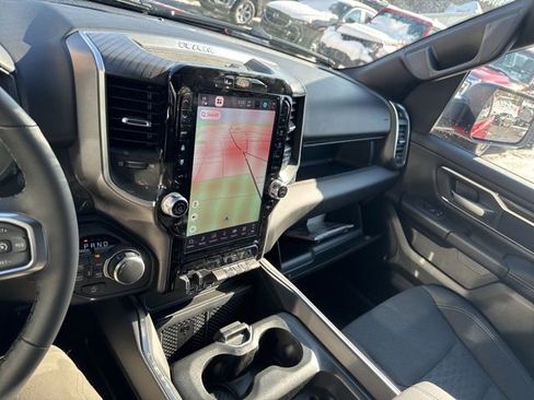 New 2026 RAM 1500 4x4 Crew Cab image 24