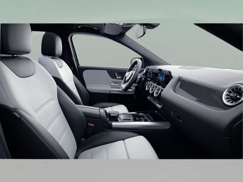 Certified 2023 Mercedes-Benz GLA 250 image 42