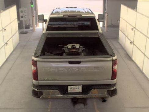 Used 2020 Chevrolet Silverado 2500 LT w/ All Star Edition AWD/4WD image 3