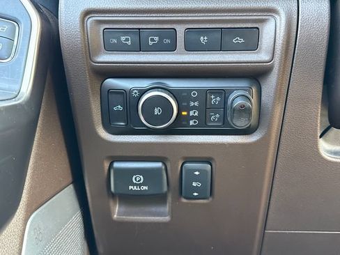 Used 2023 Ford F150 King Ranch w/ Equipment Group 601A High AWD/4WD image 33