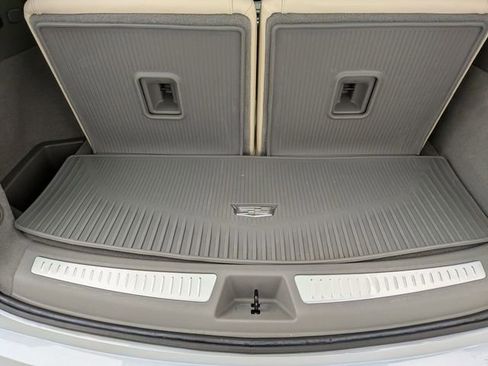 Certified 2024 Cadillac XT6 Premium Luxury w/ LPO, Floor Liner Package AWD/4WD image 26