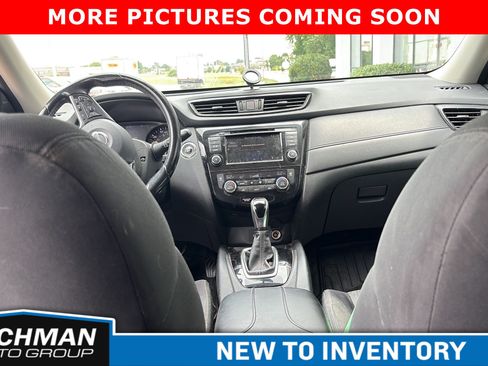 Used 2018 Nissan Rogue SV FWD image 9