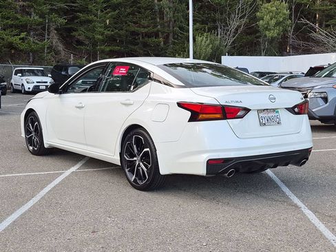 Used 2025 Nissan Altima 2.5 SR w/ SR Premium Package FWD image 7