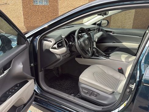 Used 2020 Toyota Camry SE image 23