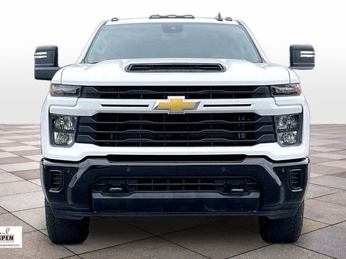 Used 2025 Chevrolet Silverado 2500 Custom w/ Custom Value Package AWD/4WD image 3
