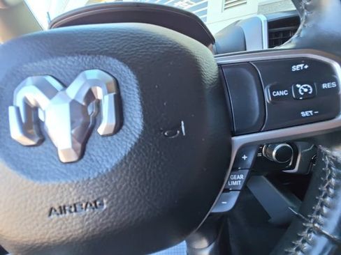Used 2019 RAM 1500 Big Horn AWD/4WD image 19