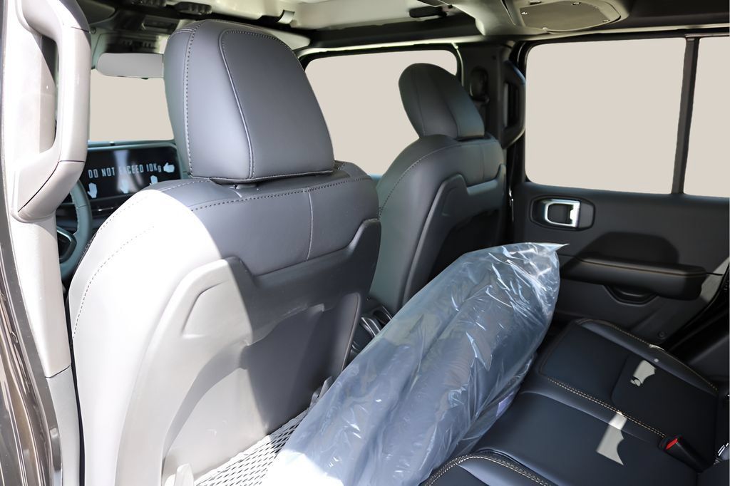 New 2026 Jeep Gladiator Mojave AWD/4WD image 14