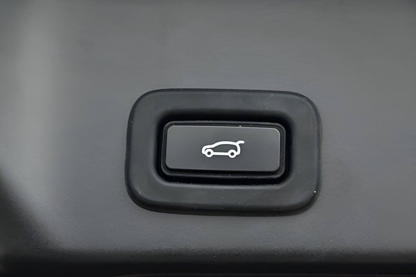 Used 2021 Land Rover Range Rover Evoque R-Dynamic HSE AWD/4WD image 17