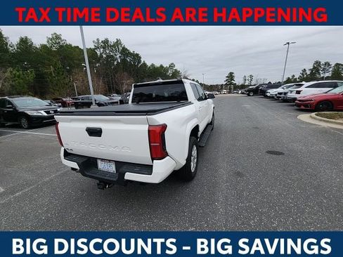Used 2024 Toyota Tacoma SR5 image 12