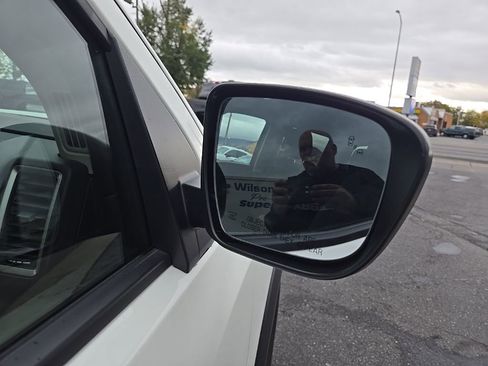 Certified 2024 Nissan Frontier SV w/ Hardbody Edition image 30