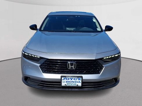 Used 2025 Honda Accord SE image 3