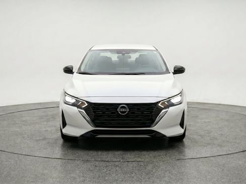 Used 2025 Nissan Sentra SV FWD image 2